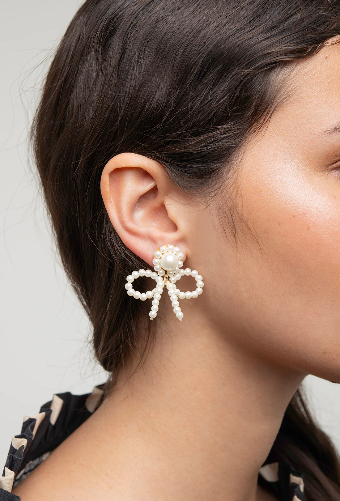 Kiffin Earrings - Pearl - Zimenao